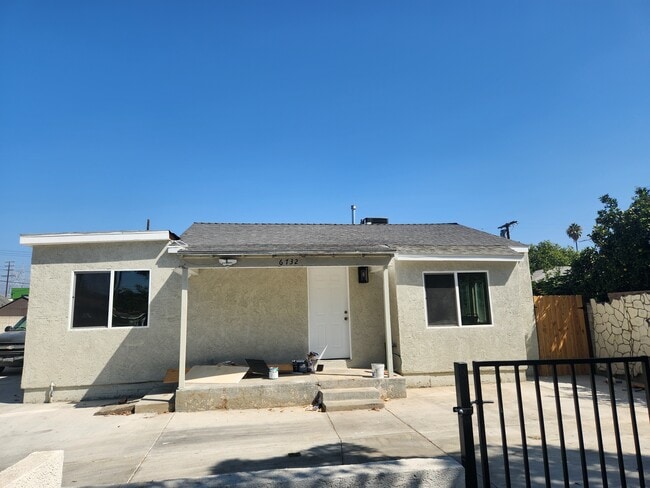 Building Photo - 6732 Troost Ave