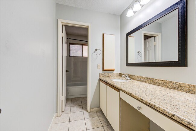 Building Photo - 2122 Paso Rello Dr