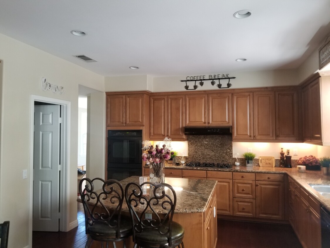 Primary Photo - 26818 Alcott Ct
