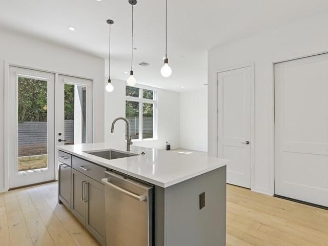 Foto del edificio - 2506 Sutherland St