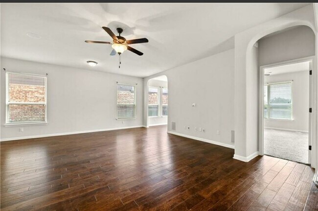 Foto del edificio - 3451 Mayfield Ranch Blvd