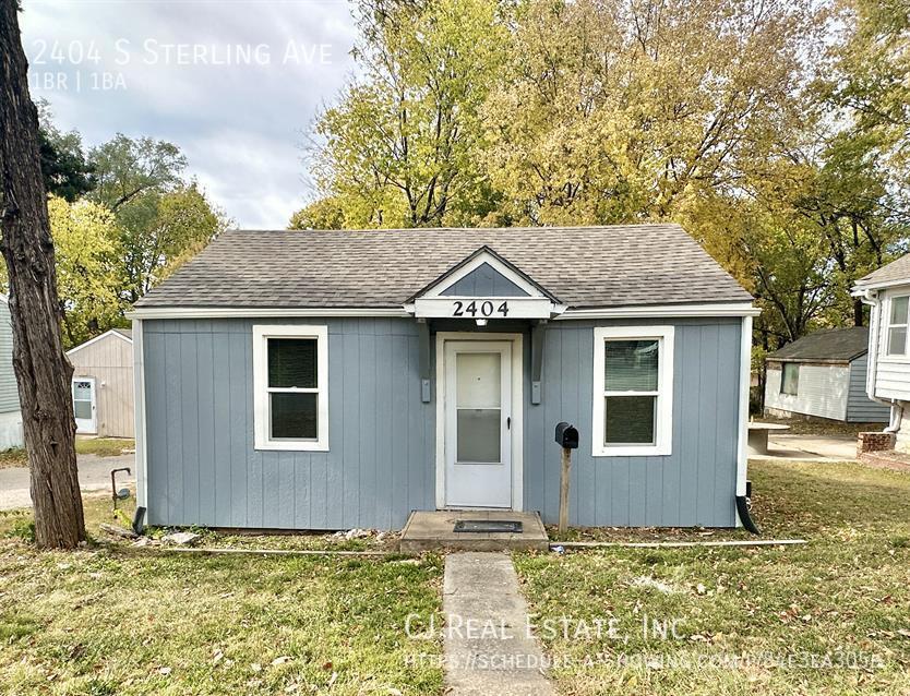 Primary Photo - 2404 S Sterling Ave