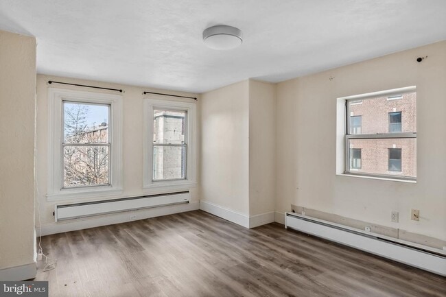 Building Photo - 1122 S Broad St