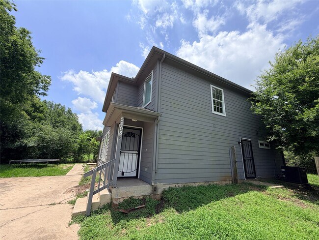 Foto del edificio - 5408 Groveton St