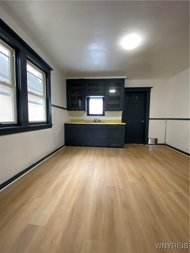 Building Photo - 111 N Ogden St