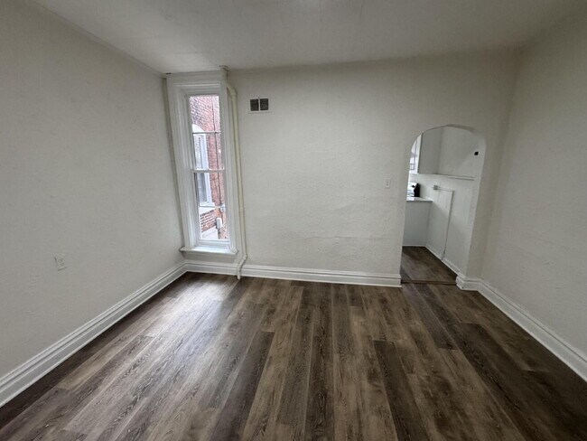 Building Photo - 1615 Naudain St