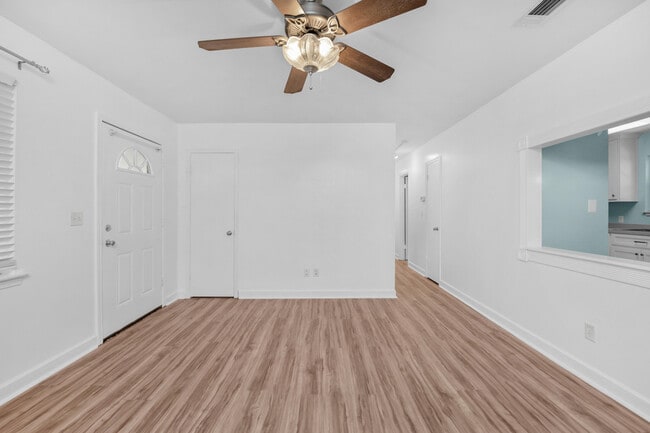 Building Photo - 5229 Compass Ct