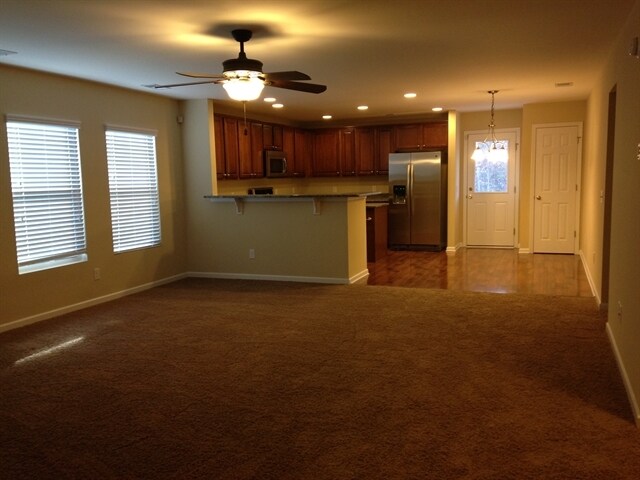 Building Photo - 441 Lions Den Drive