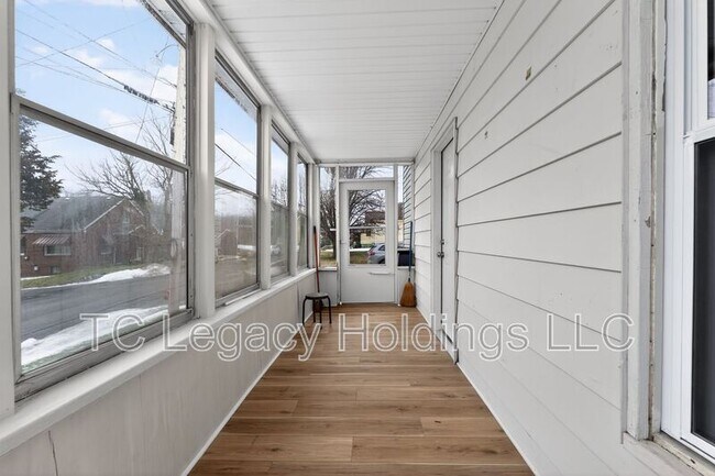 Foto del edificio - 2201 Gould Ave