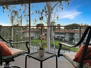 Building Photo - 668 Via Mendoza