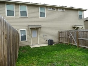 Building Photo - 6619 Arancione Ave