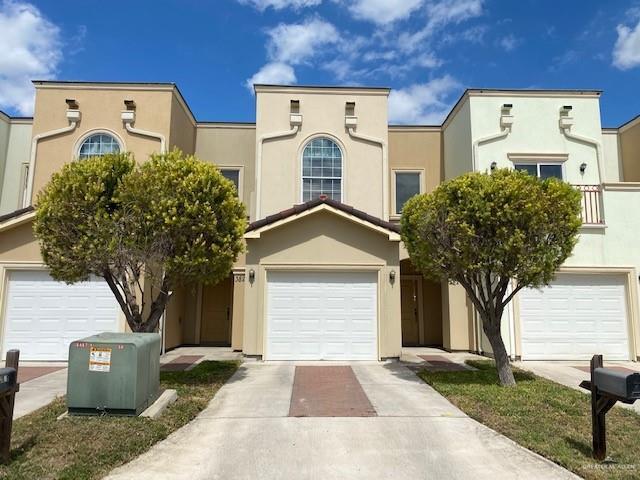 Foto principal - 3916 W Daffodil Ave