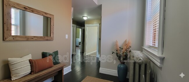 Foto del edificio - 3421 Iowa Ave