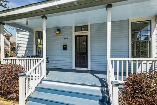Foto del edificio - 806 Sabine St