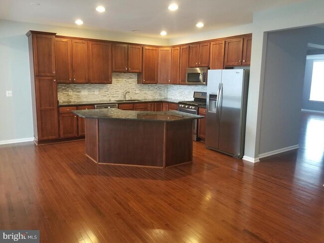 Foto del edificio - 25582 Creekmore Terrace