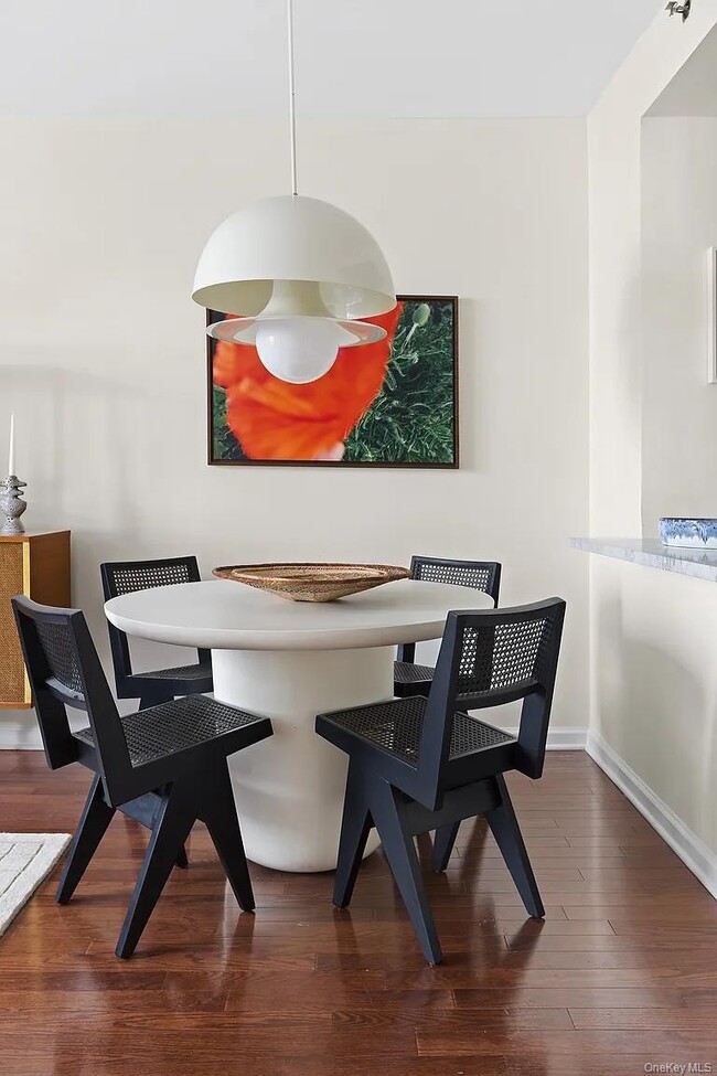 Building Photo - 199 Bowery