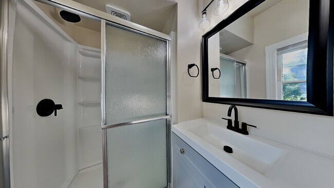 Foto del edificio - 718 S Yakima Ave