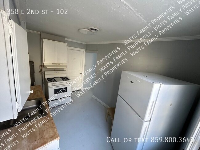Building Photo - 358 E 2nd St #102