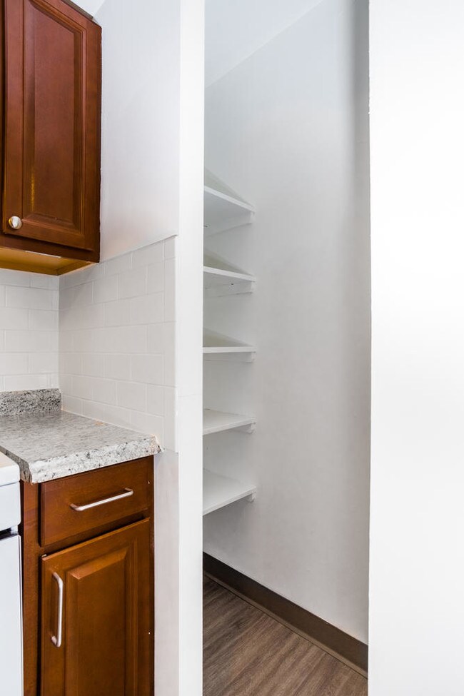 Foto del edificio - 101 S Whiting St