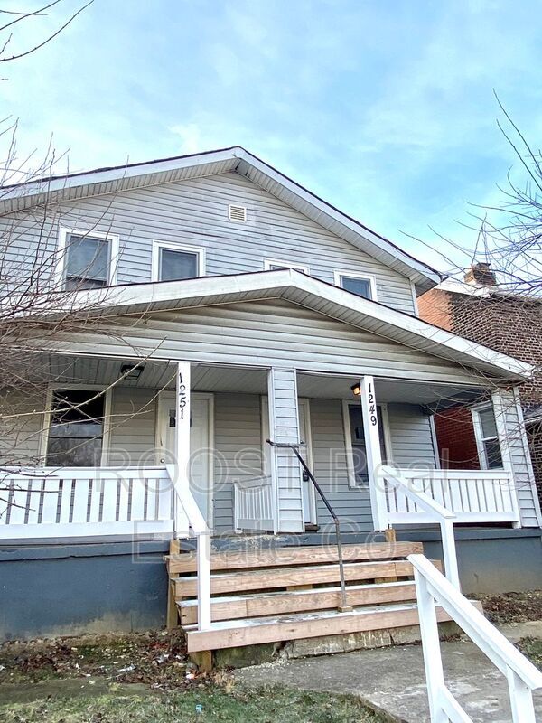 Primary Photo - 1249 E 15th Ave