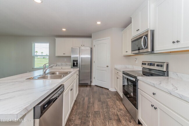Foto del edificio - 4453 Warm Springs Way