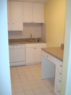 Foto del edificio - 607 W Wrightwood Ave