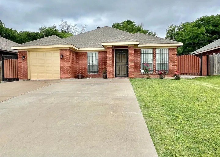 Photo - 1408 California Pkwy N (Fort Worth, TX)