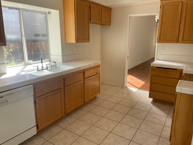 Foto del edificio - 30042 Sugarpine St