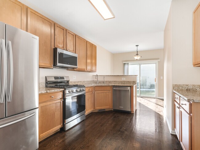 Foto del edificio - 2295 Stoughton Dr