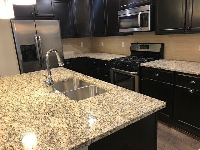 Foto del edificio - Available April 1st Spacious 3 Bedroom 2.5 Bath Townhome in Lake Elmo