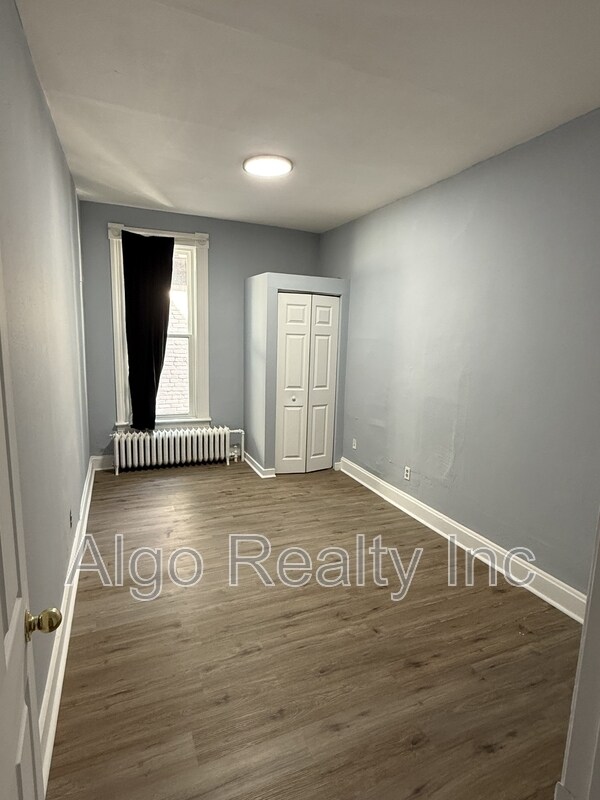 Building Photo - 359 Maria Ave