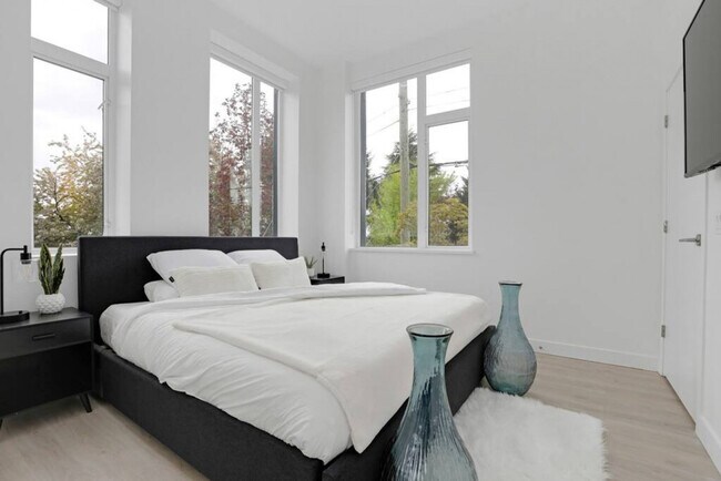 Photo du bâtiment - 1985 Nassau Dr