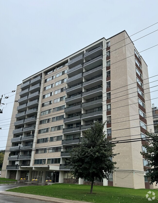 Building Photo - Park Heights Limited
