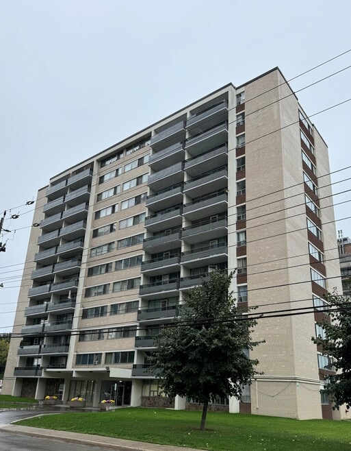 Building Photo - Park Heights Limited