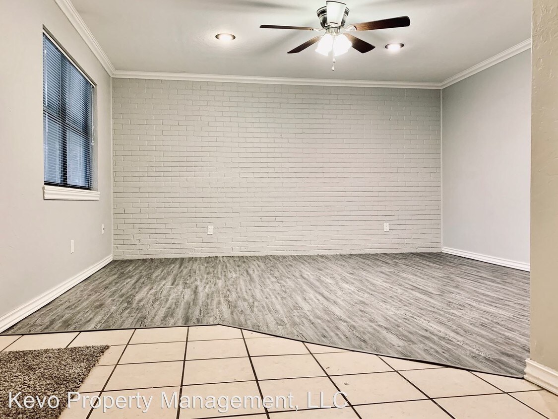 Primary Photo - 1433 NW 24th St