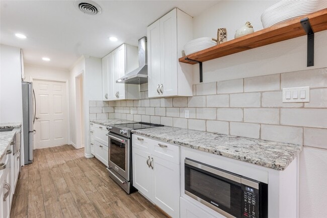 Foto del edificio - 11839 High Meadow Dr