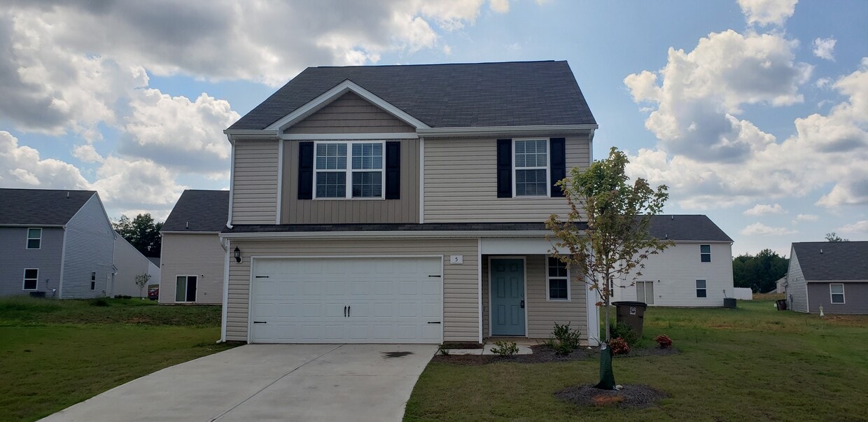 5 Hazelburn Ct, Greensboro, NC 27405 House Rental in Greensboro, NC