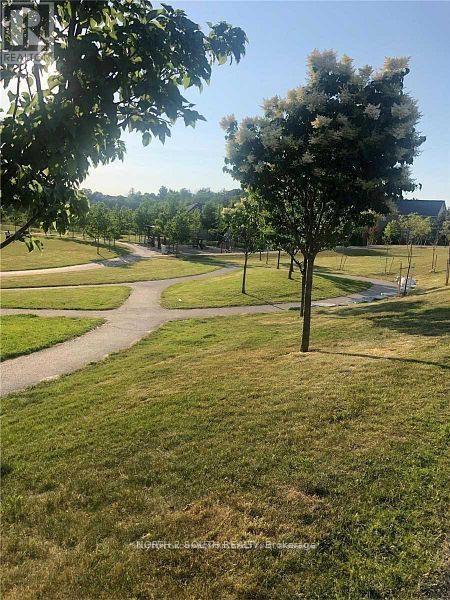 Photo du bâtiment - 160 Tango Cres