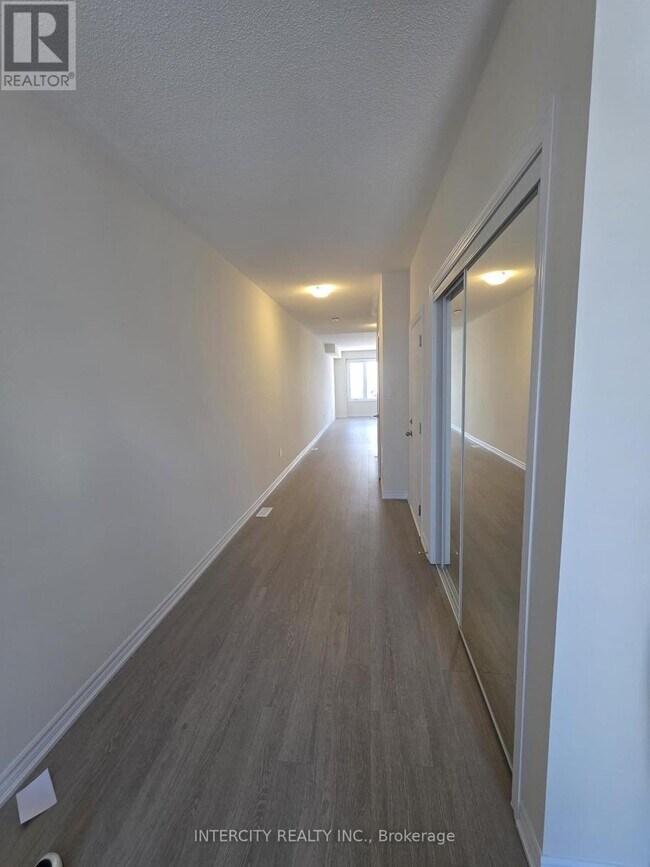 Photo du bâtiment - 103 Gear Ave