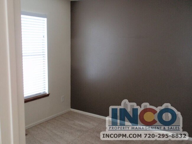 Foto del edificio - 10550 W Fair Ave