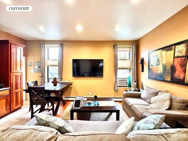 Foto del edificio - 75 St Marks Pl