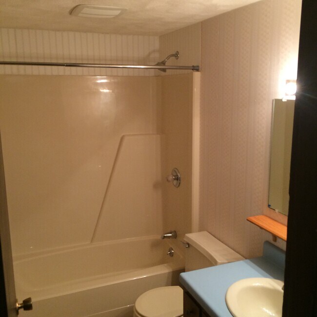 Bathroom - 5 John Avenue