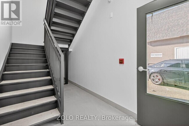 Photo du bâtiment - 206 Wellington St