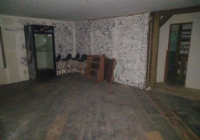 Foto del edificio - 2-Story Home! - $595 Month / $1,100 Down