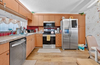 Building Photo - 4587 Carambola Cir S