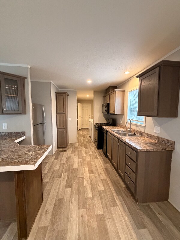 Foto del edificio - 197 Parker Lake Dr