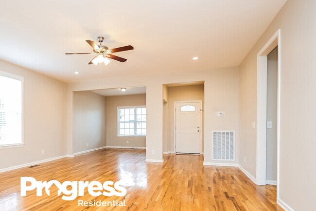 Building Photo - 1214 Saddle Brook