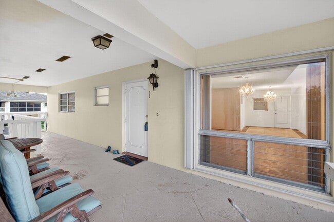 Foto del edificio - 2755 NE 28th Ave