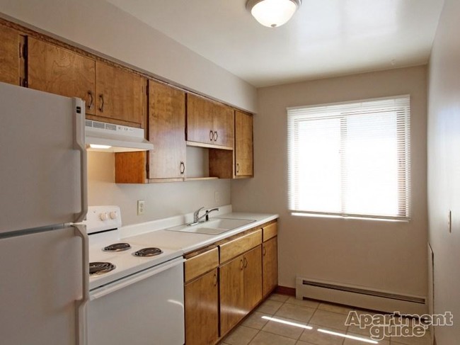 Building Photo - 29105-02 Dahl Pl