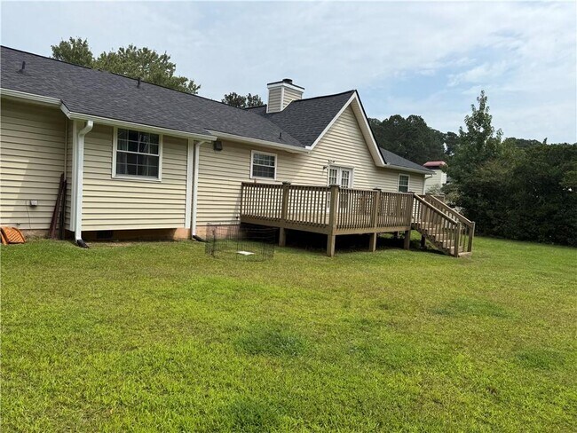 Building Photo - 3101 Brooks Dr